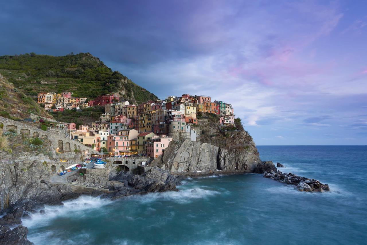 L' Attico Giallo Oro Di Giulia Manarola Exterior foto