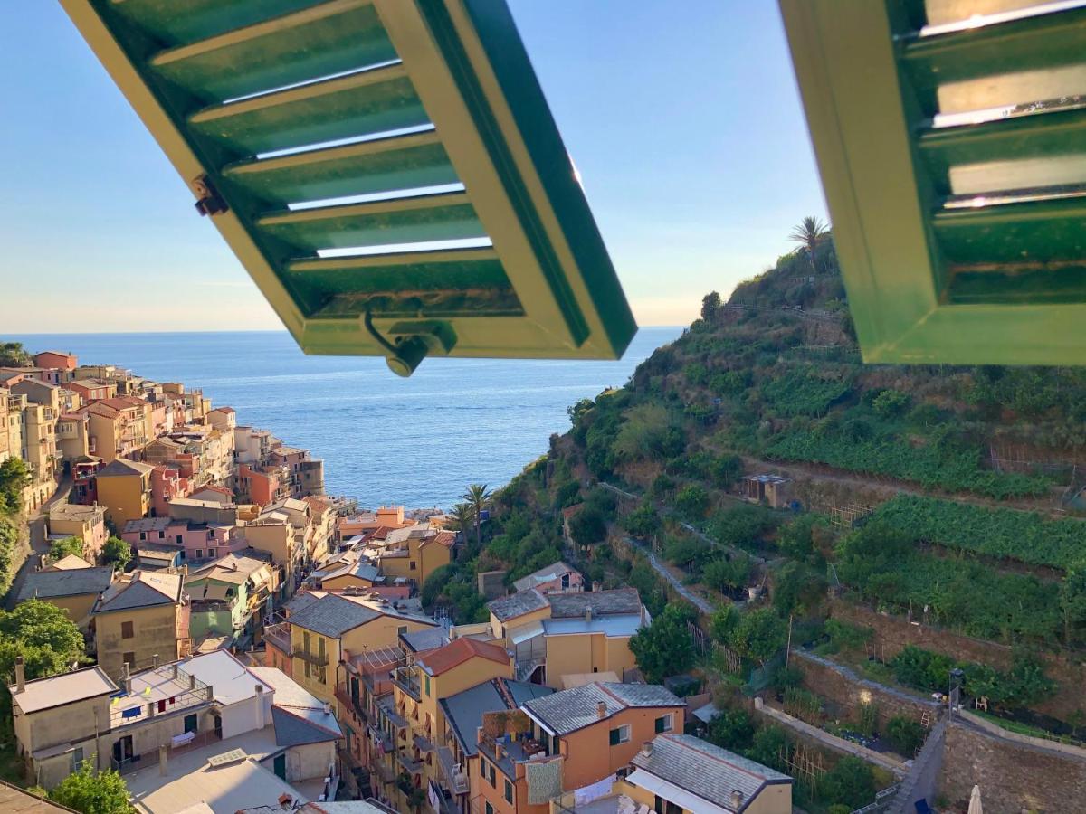 L' Attico Giallo Oro Di Giulia Manarola Exterior foto